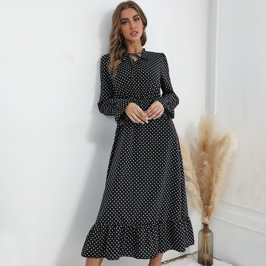 Damen Midi-Kleid mit punktiertem Design und voluminösem Saum EB