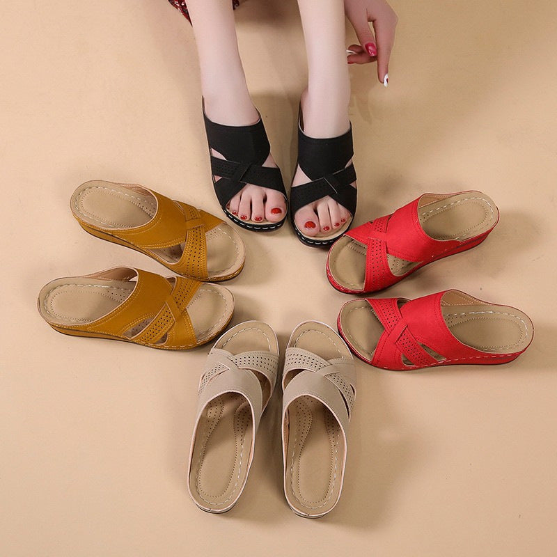 Damen Plateausandalen mit offener Zehenpartie und atmungsaktivem Design EB