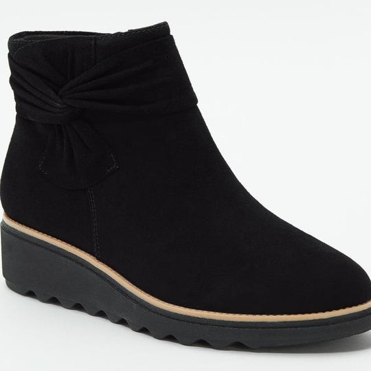 Damen Wedge-Stiefeletten mit geschmackvollem Falten-Design und rutschfester Sohle EB