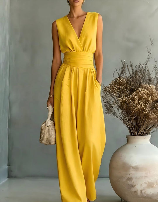 EB | Eleganter Ärmelloser Jumpsuit mit Tiefem V-Ausschnitt, Taillenbund und Weitem Bein