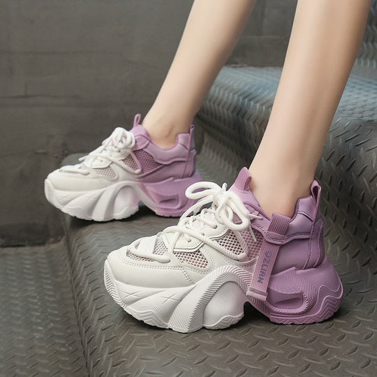 Damen Sportliche Chunky Sneakers mit abriebfester Sohle und atmungsaktiven Einsätzen EB