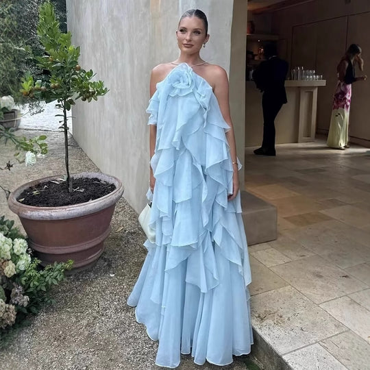 Damen Maxikleid mit voluminösen Rüschen und floralen Akzenten EB