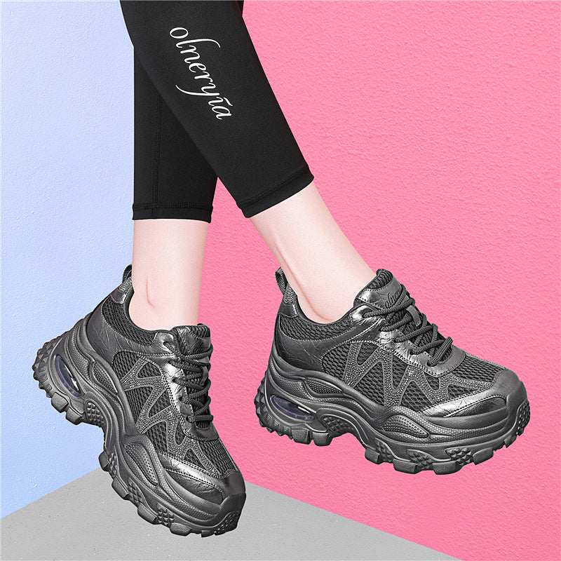 Damen Sportliche und stylische Chunky Sneakers mit atmungsaktivem Mesh und dämpfender Sohle EB