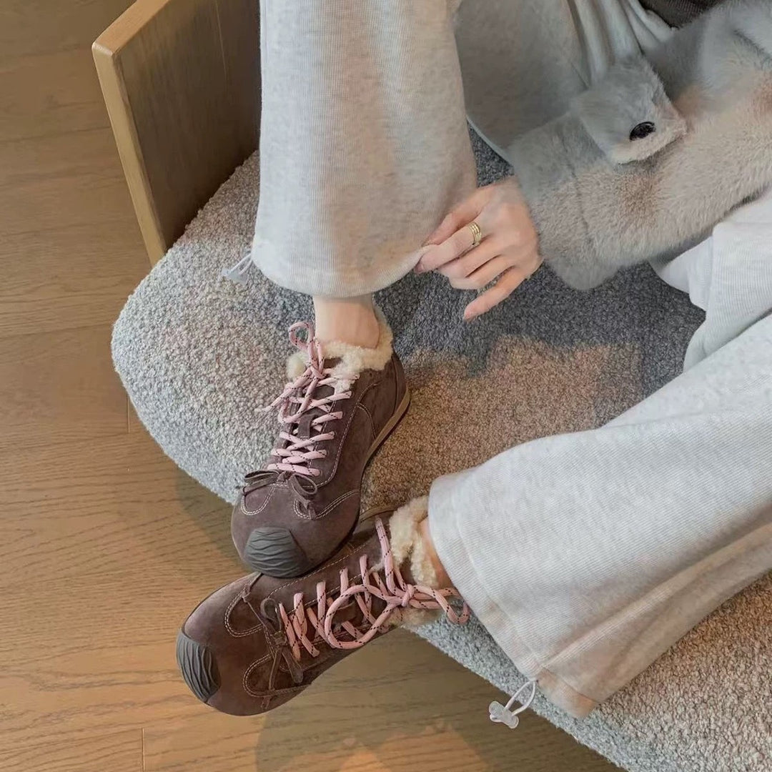 Damen Komfortable Sneaker mit flauschigem Innenfutter und modischem Design EB