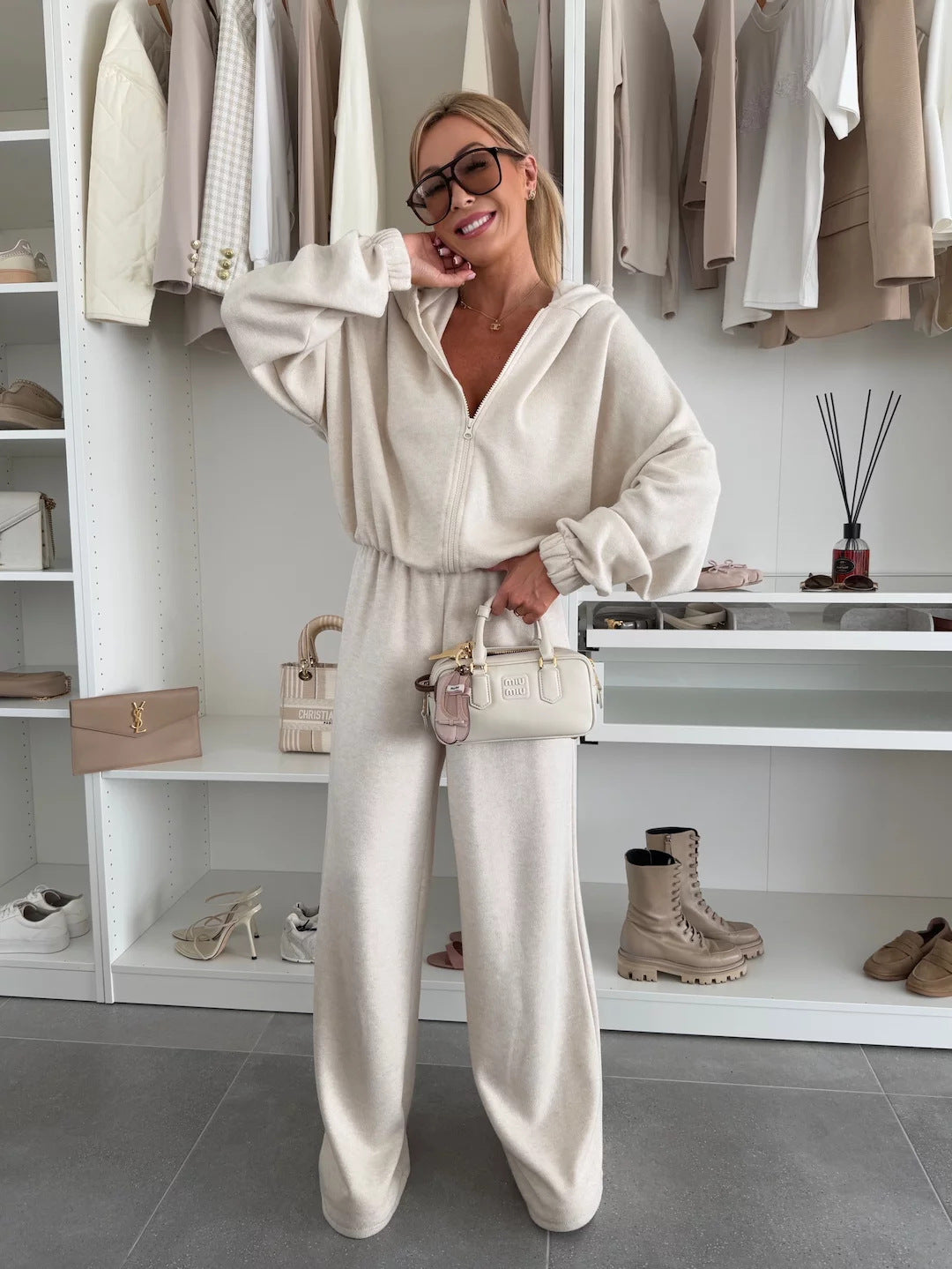 Damen eleganter Fleece-Jumpsuit mit hohem Kragen und durchgehendem Reißverschluss EB