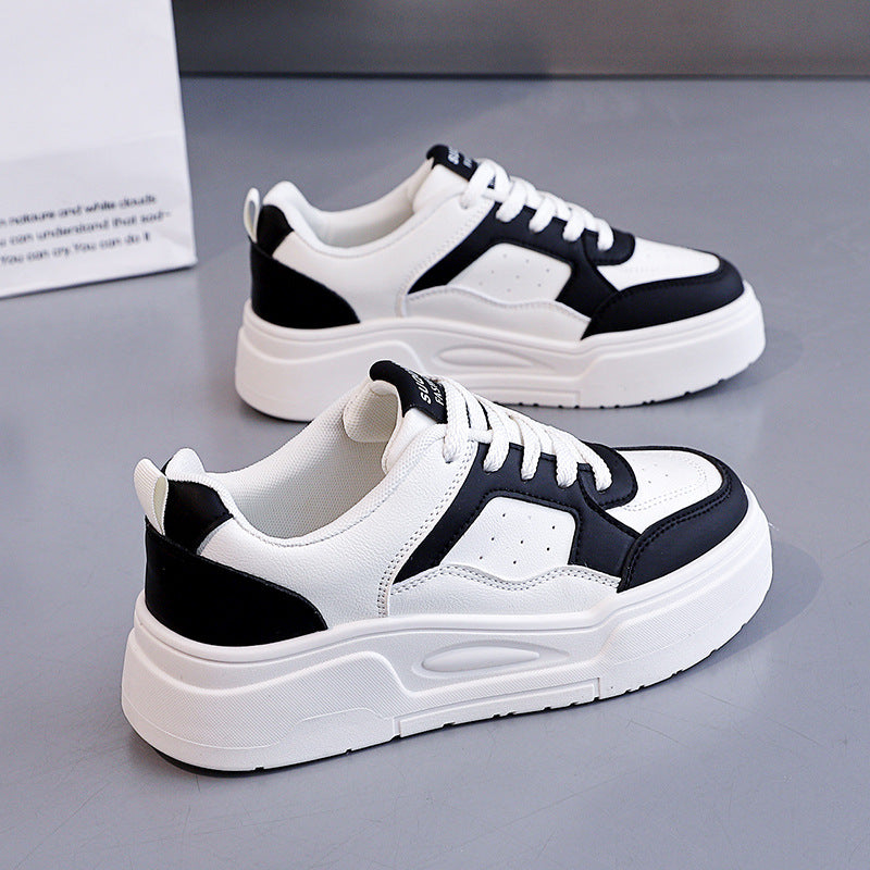 Damen Sportliche Plateausneakers mit atmungsaktivem Obermaterial und rutschfester Sohle EB