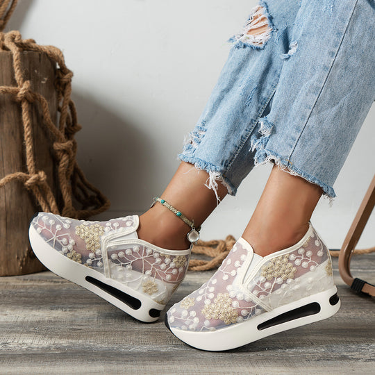 Damen Komfortable Sneaker mit floralem Stickmuster und rutschfester Sohle EB