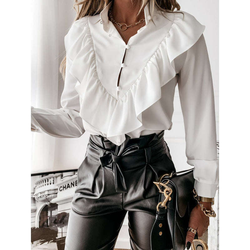 Damen Volantbluse mit Rüschenkragen, geraffter Taille und Tupfenprint EB