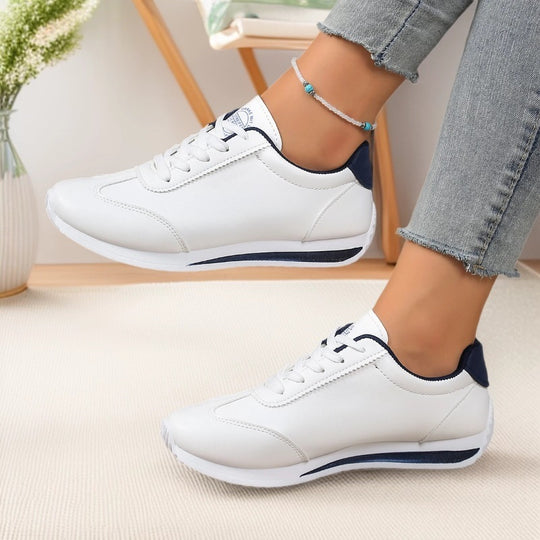 Damen Sneaker mit leichter Keilsohle und kontrastfarbenem Fersenpatch EB