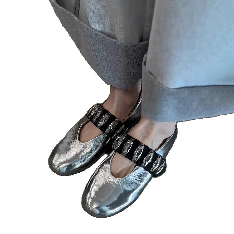 Damen komfortable Ballerinas mit glänzender Oberfläche und dekorativem Riemen EB
