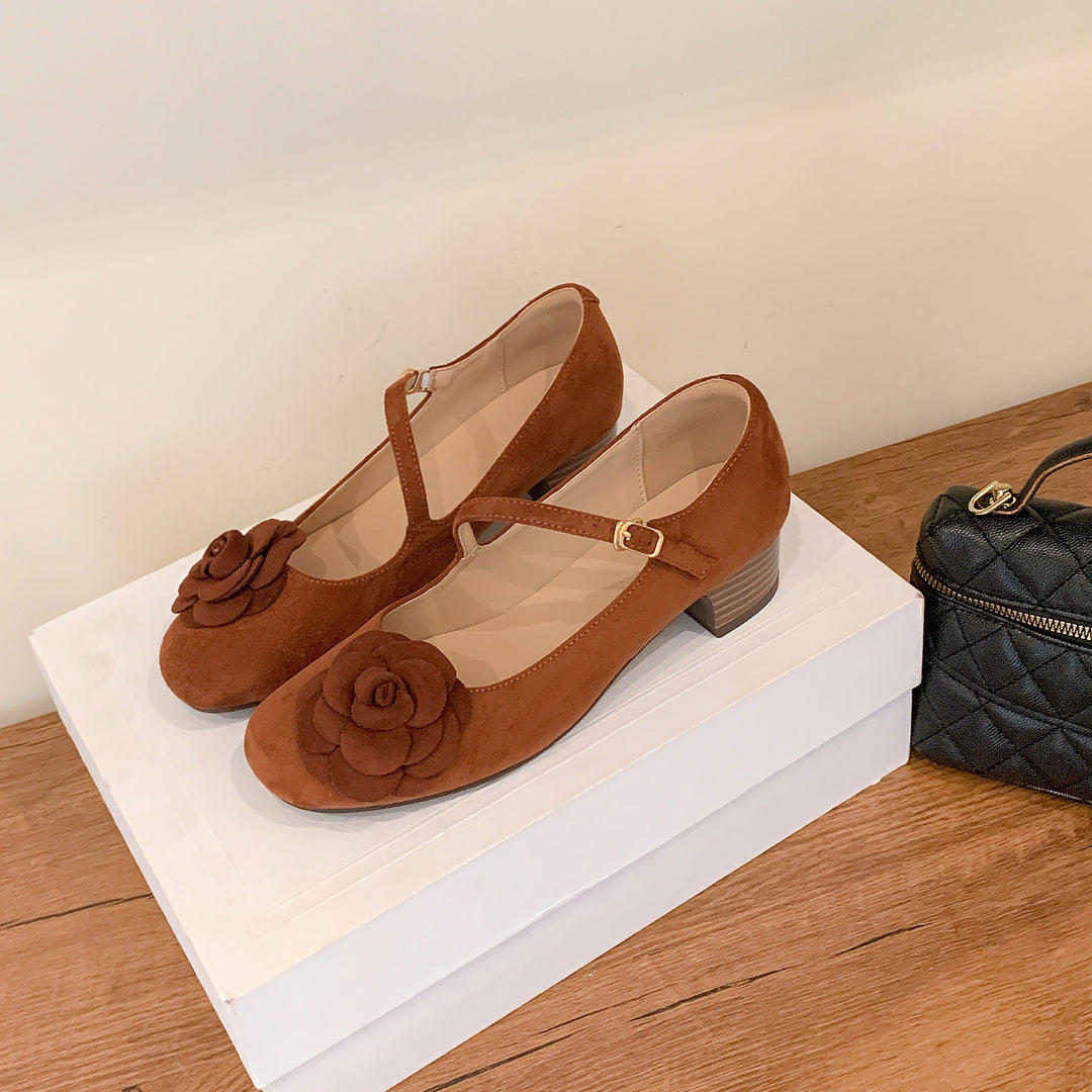 Damen Ballerina-Schuhe mit dekorativem Blumenakzent und elegantem Riemen EB