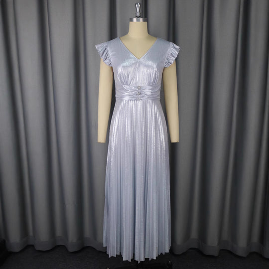 Damen Elegantes Plisseekleid mit funkelnden Details EB