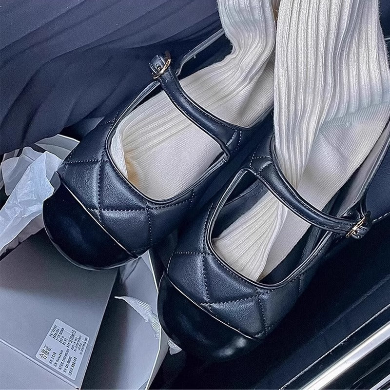 Damen Ballerinas mit Riemen und gepolsterter Innensohle EB