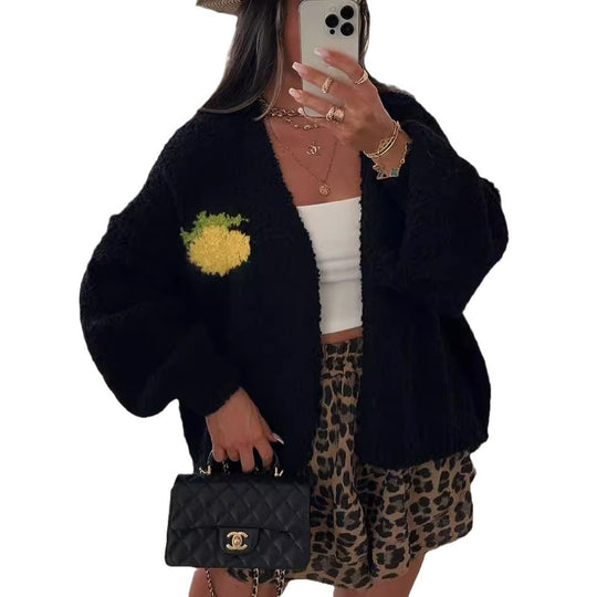 Damen Strickjacke mit fröhlichem Ananas-Motiv und oversized Schnitt EB