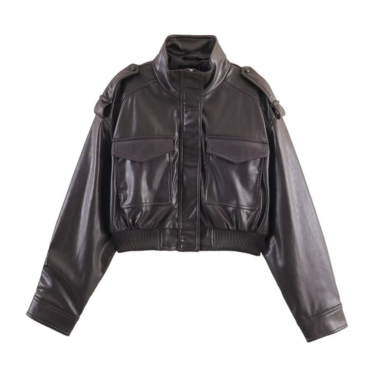 Damen nan kurz geschnittene Military-inspirierte Kunstlederjacke mit hohem Stehkragen, aufgesetzten Pattentaschen, Schulterklappen und geripptem Bund EB