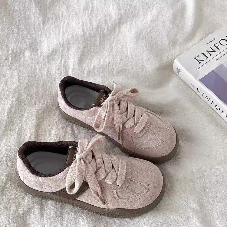 Damen Sneakers mit weichem Veloursleder und modischem Design EB