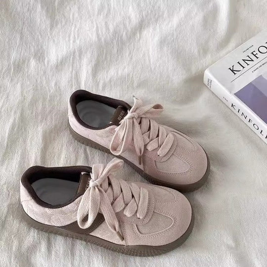 Damen Sneakers mit weichem Veloursleder und modischem Design EB