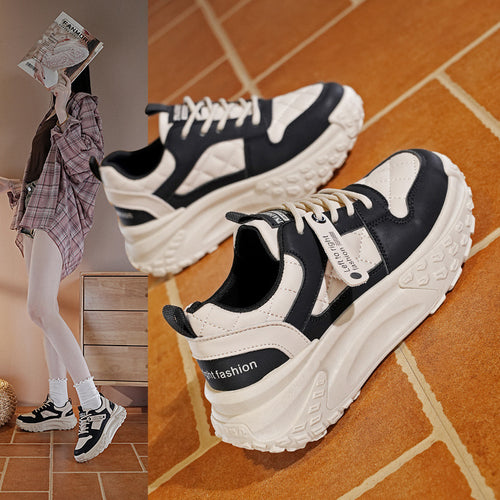 Damen Chunky Sneakers mit modernem Obermaterial und robustem Profil EB