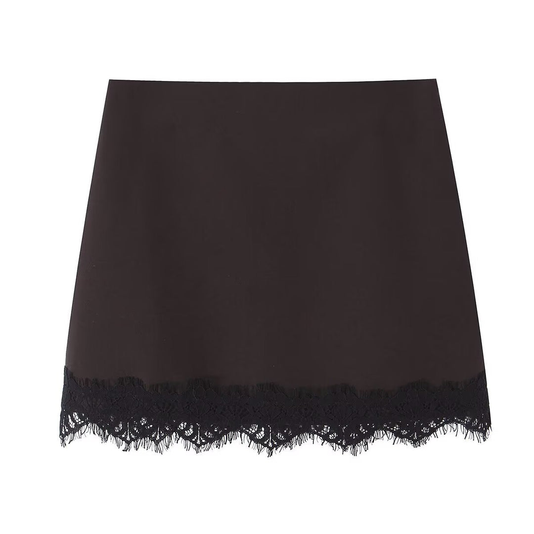 Damenrock mit elegantem Spitzenabschluss und figurbetontem Schnitt EB