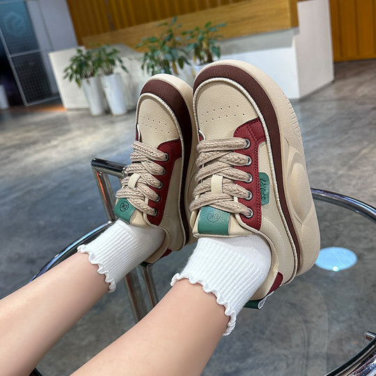 Damen Sportliche Sneaker mit bequemer Polsterung und modischem Design EB