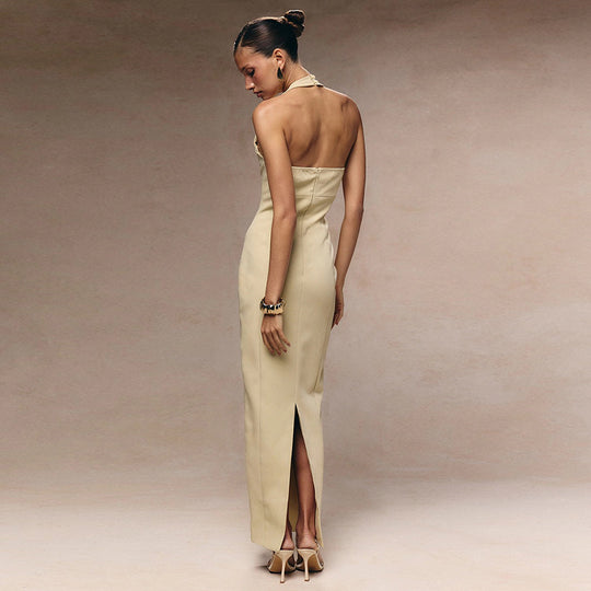 Damen Elegantes Maxikleid mit Halfter-Ausschnitt und raffinierten Knopfdetails EB