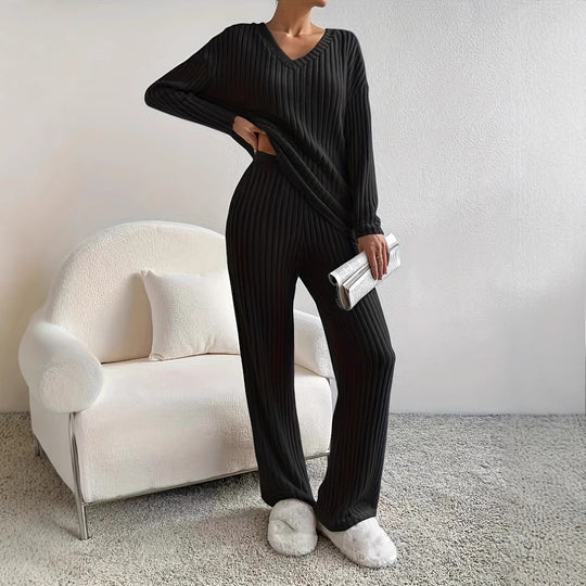 Damen Komfortables Strickset mit V-Ausschnitt und geripptem Design EB