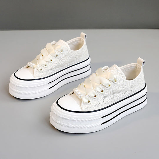 Damen Plateausneaker mit elegantem Spitzen-Design und modischen Akzenten EB