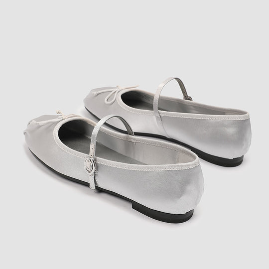 Damen Ballerinas mit verstellbarem Riemen und zierlichem Schleifendetail EB