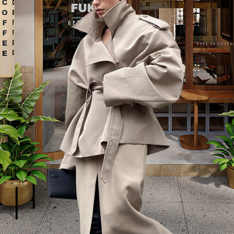 Damen Oversized Trenchcoat mit hochgeschlossenem Kragen und weiten Ärmeln EB