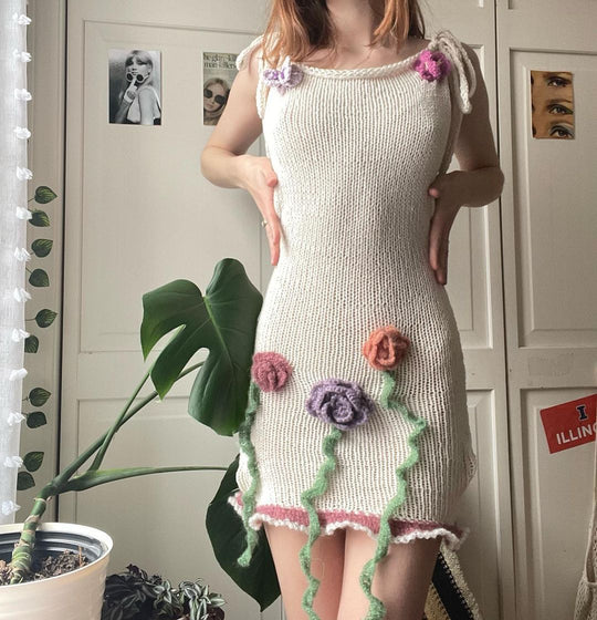 Damen gehäkeltes Sommerkleid mit floralen Applikationen EB