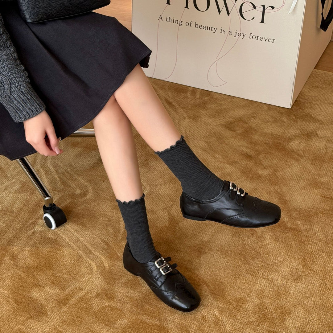 Damen Elegante Mokassins mit geschmackvollem Riemendesign und hochwertiger Lederverarbeitung EB