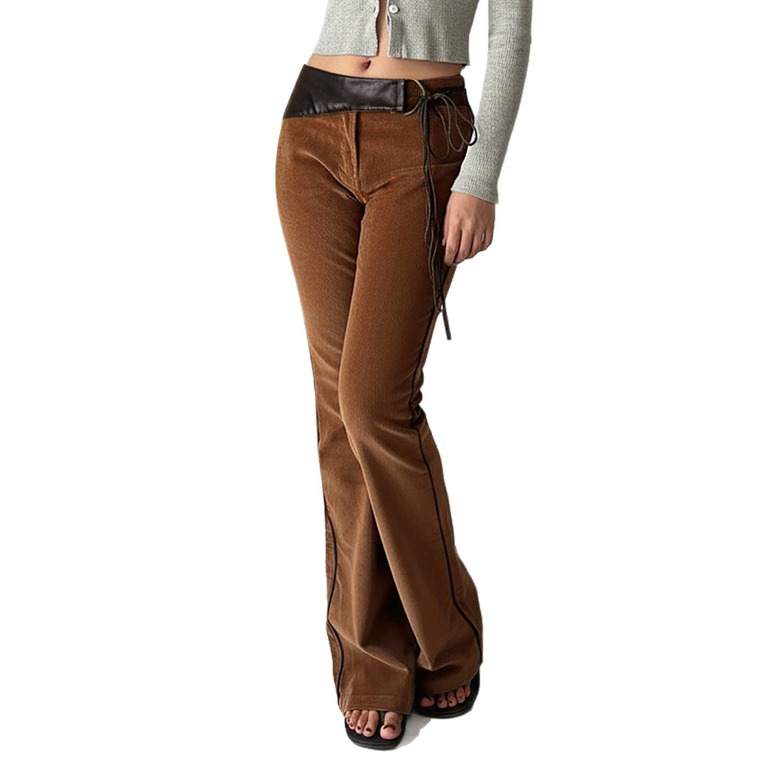 Damen nan ausgestellte Cordhose mit hohem Bund, Lederbesatz und Bindeband EB