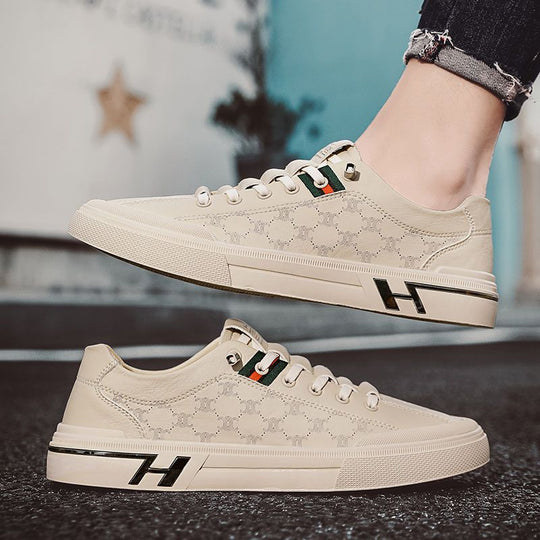 Damen Sneakers mit eleganter Logoprägung und dämpfender Laufsohle EB