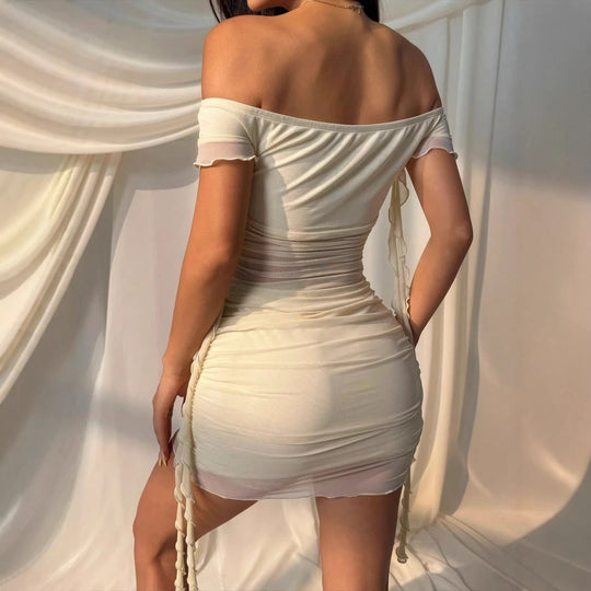 Damen Off-Shoulder Minikleid mit raffinierten Drapierungsdetails und verspielten Schnürungen EB