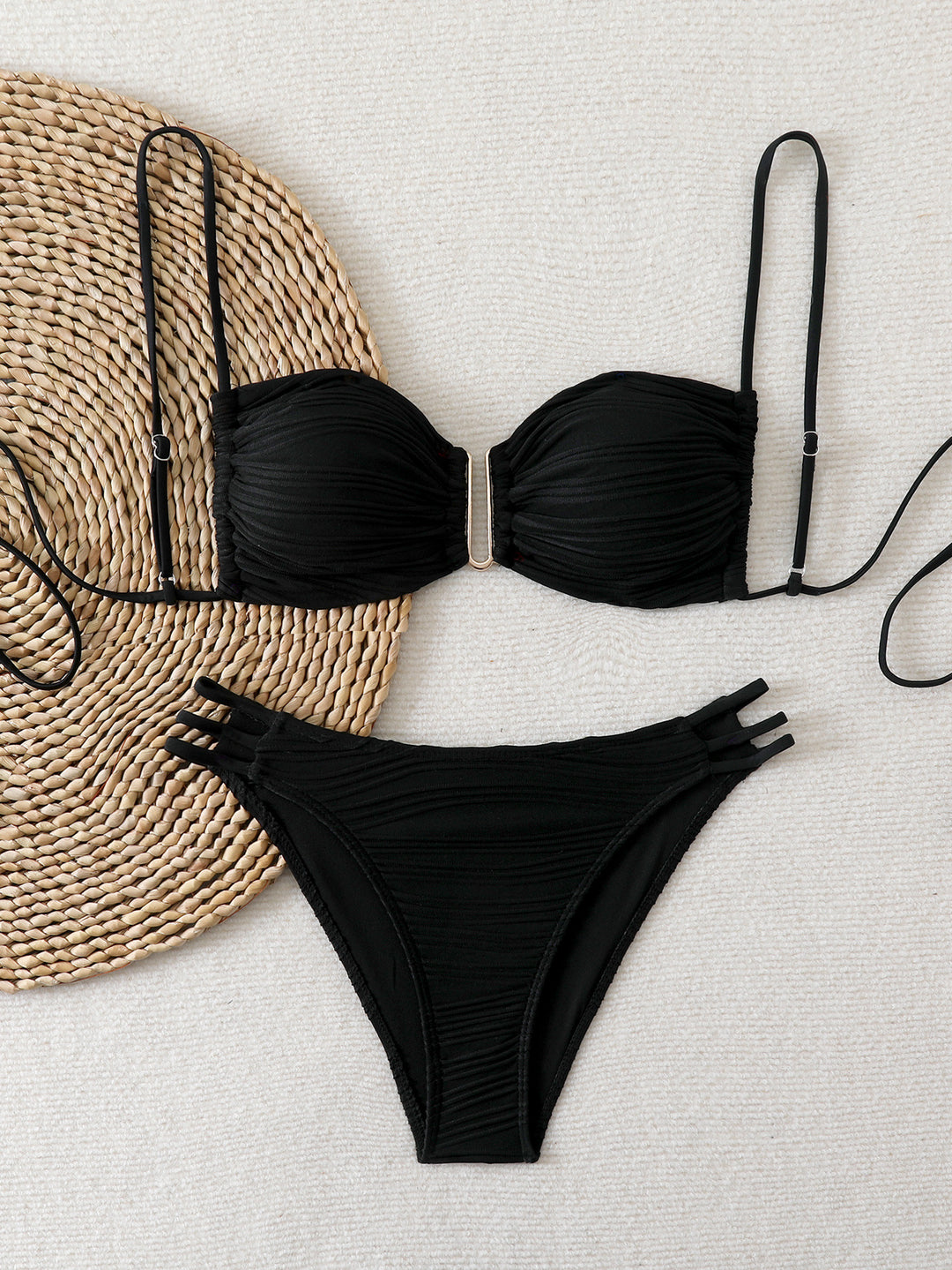 Damen Balkon-Bikini mit raffiniertem Rüschendesign und eleganten Trägern EB