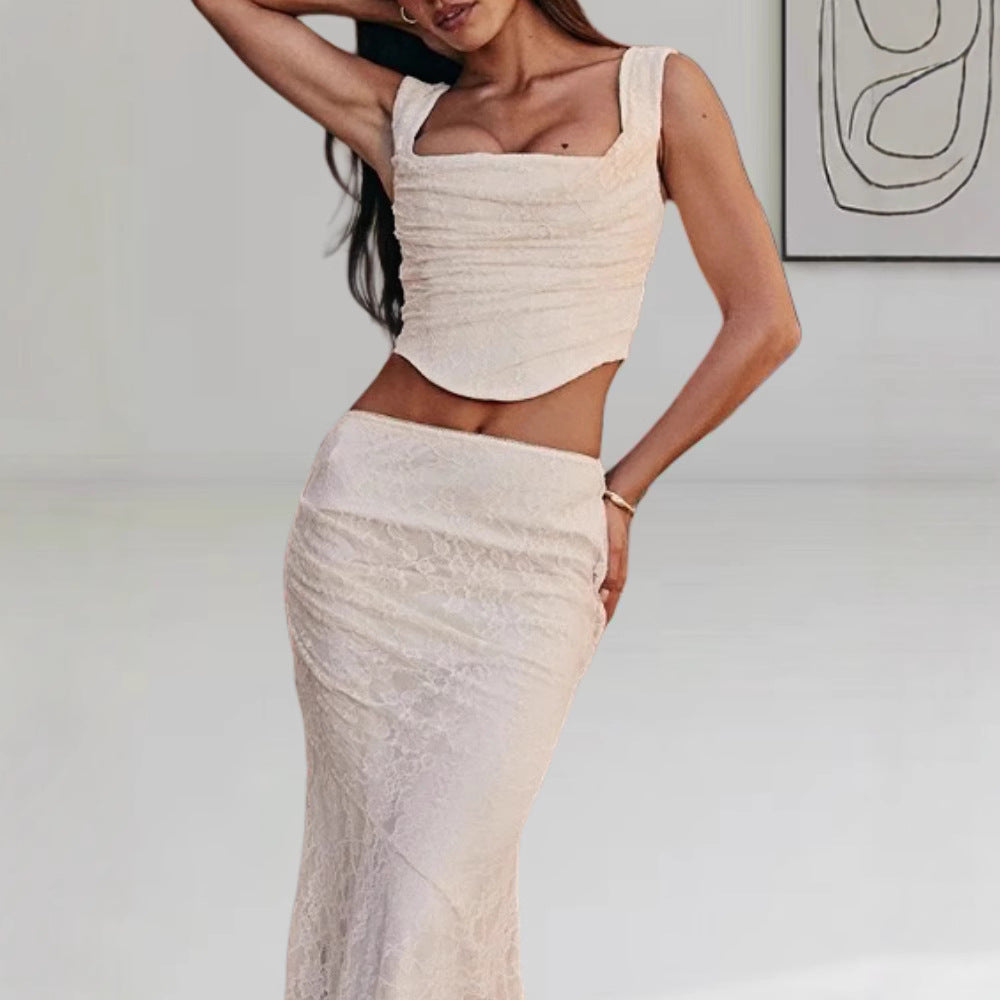 Damen Elegantes Figurbetontes Abendkleid mit Raffiniertem Drapé und Halsschmuck EB