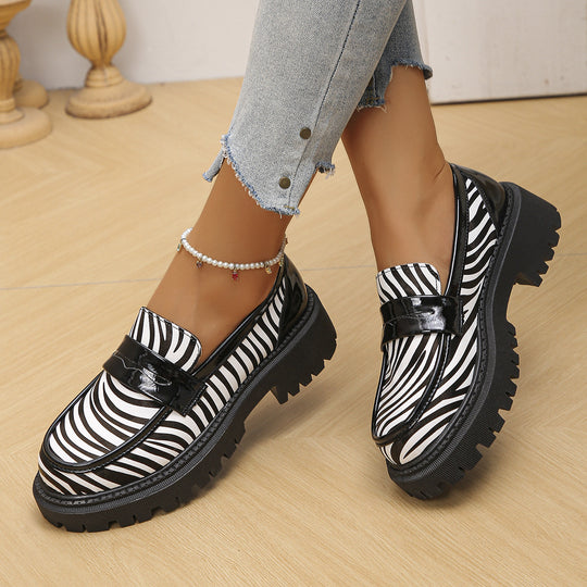 Damen Trendige Mokassin-Schuhe mit auffälligem Zebra-Druck und komfortabler Sohle EB