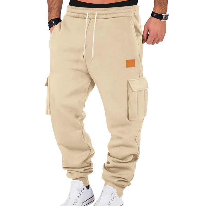 Herren nan urbaner Cargo-Jogger mit weichem Sweatstoff, elastischem Bund, Kordelzug und aufgesetzten Klappfächern EB
