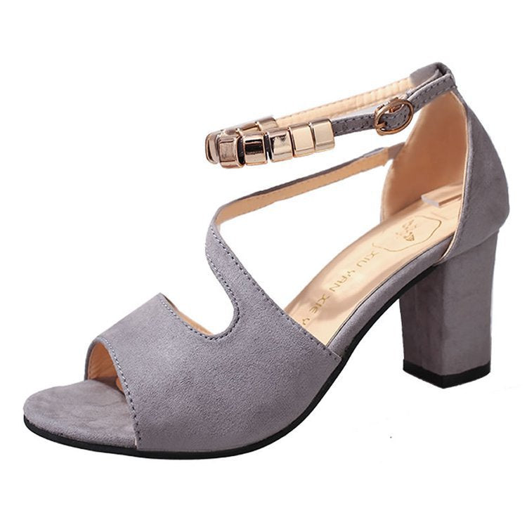 Damen Slingback-Pumps mit elegantem Riemendesign und modischem Absatz EB