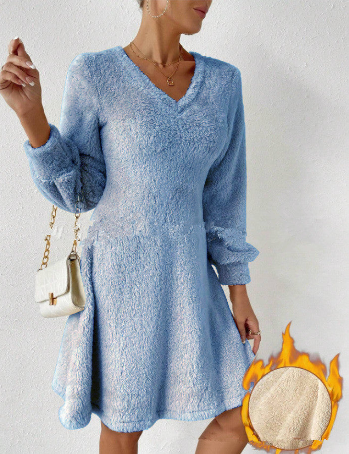 Damen fließendes V-Ausschnitt Kleid mit langen Ärmeln und weichem Fleece EB