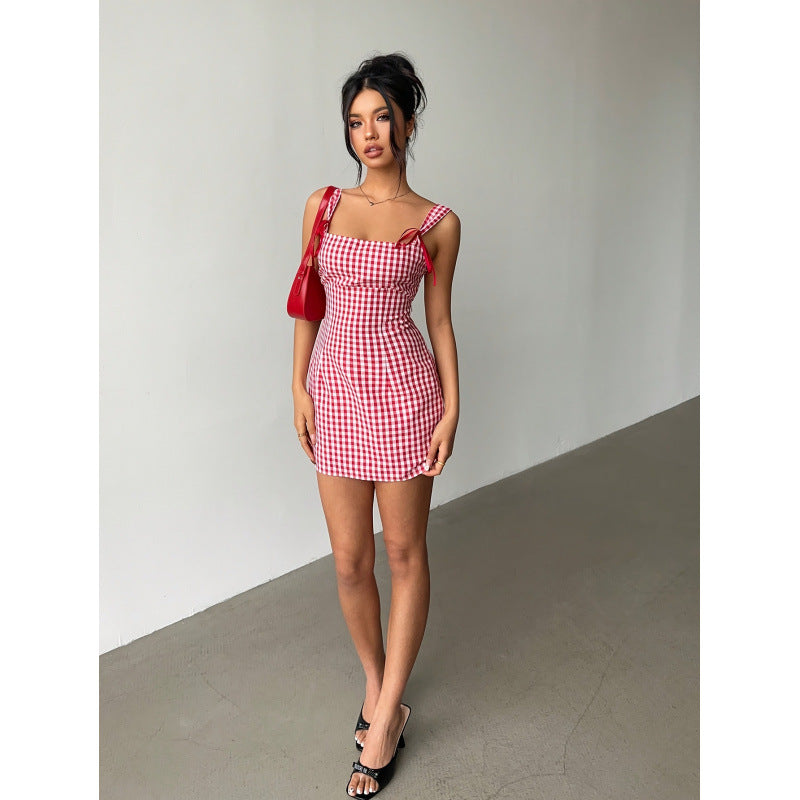 Damen Minikleid mit schickem V-Ausschnitt und dekorativem Rückenausschnitt EB