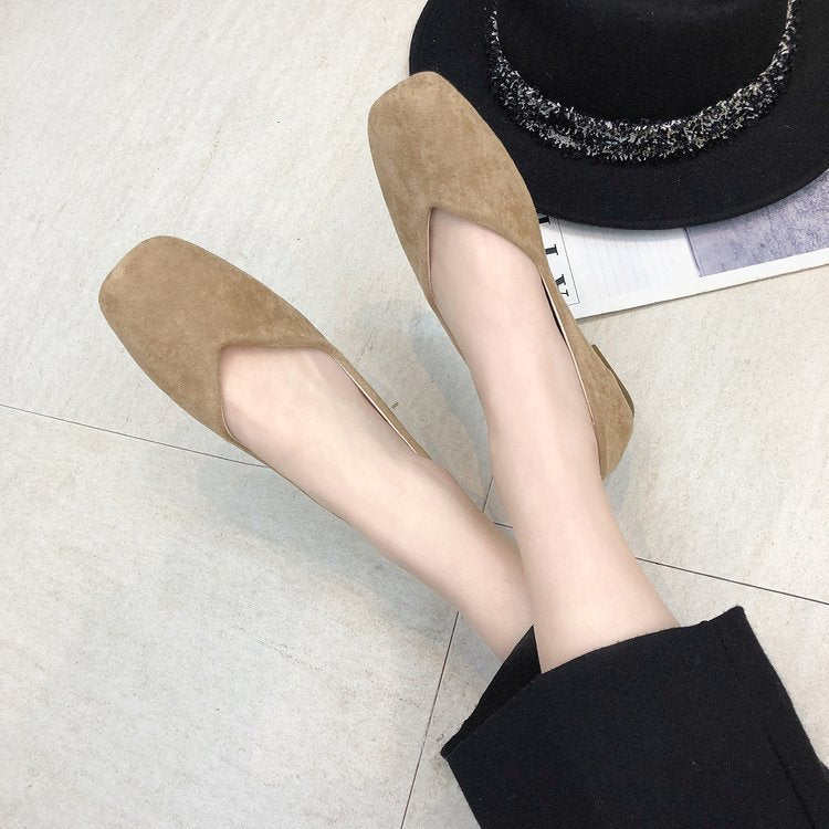 Damen Ballerinas aus Veloursleder mit elegantem V-Ausschnitt EB