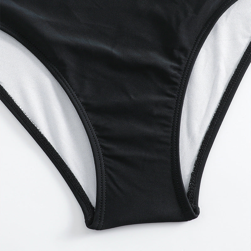 Damen Einteiliger Badeanzug mit innovativem Cross-Design EB