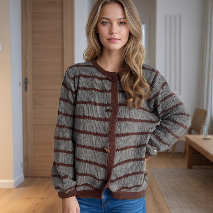 Damen gestreifte Strickjacke mit hochwertigen Holzknöpfen und rundem Ausschnitt EB