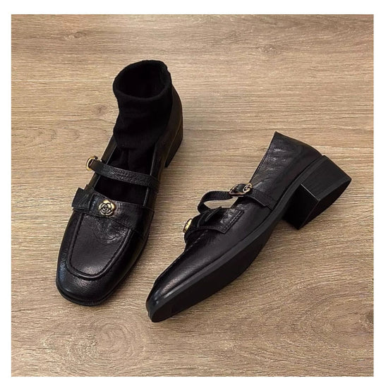 Damen Mokassins mit elegantem Riemen und luxuriösem Metall-Detail EB