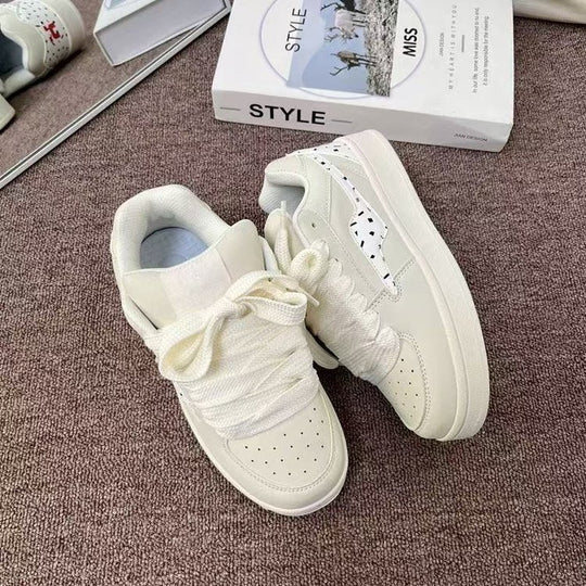Damen Sportliche Sneakers mit innovativem Schnürsystem und atmungsaktivem Obermaterial EB