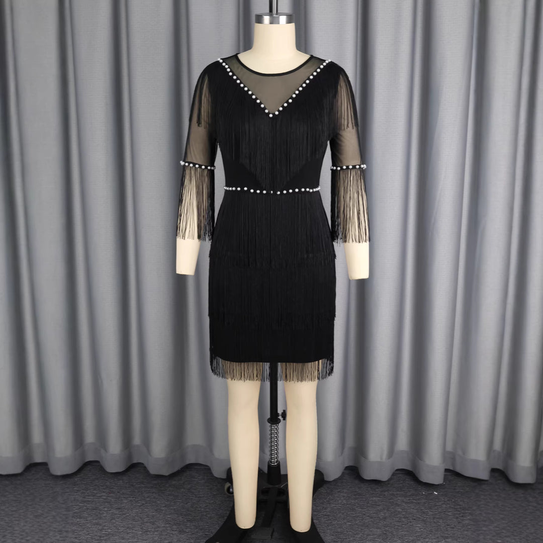 Damen Fransenkleid mit transparenten Ärmeln und Perlenakzenten EB