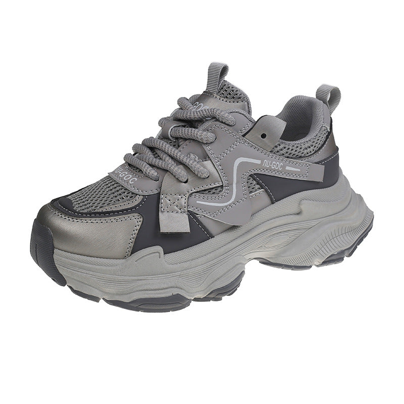 Damen Sneaker mit luftiger Mesh-Oberfläche und dämpfender Sohle EB