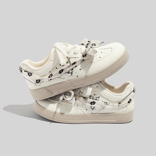 Damen Sneakers mit floralem Druck und innovativem Schnürsystem EB