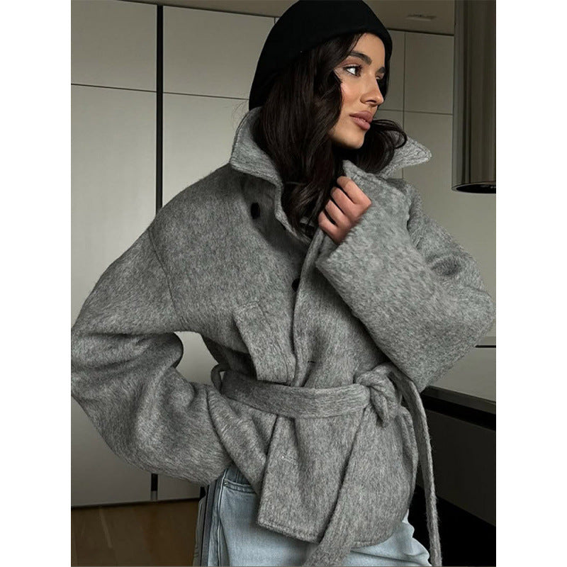 Damen Oversized Wolljacke mit modischem Gürtel und praktischem Knopfdetail EB